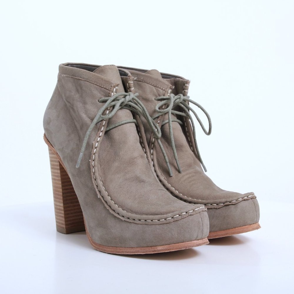 Dolce‎ Vita Jada Wallabee Suede Lace Up Heeled Booties Tan Women Size 8.5